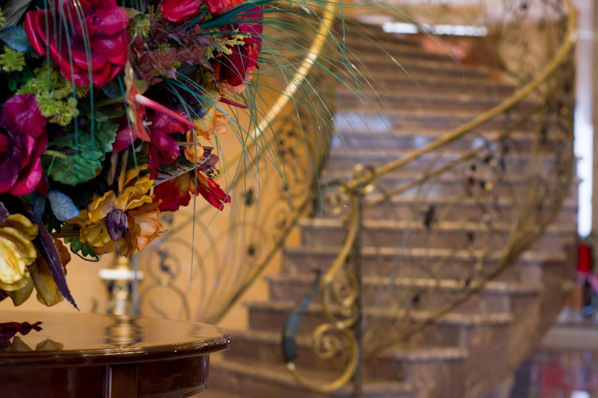 Armenian Royal Palace Erévan Extérieur photo